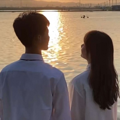 14张超有氛围感的真人夕阳情侣头像