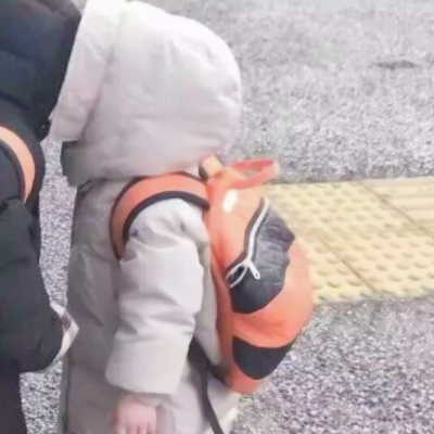 软萌暴击！28组可爱萌娃情侣头像 一对两张高清图