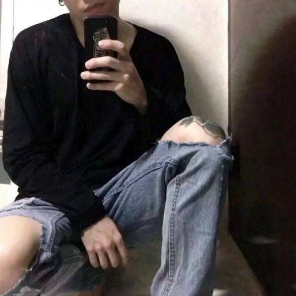 32张超清下半身部位情头 精选好看的情侣头像合集