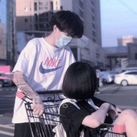 超火的双人不露脸高清情侣头像 一共10张