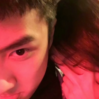 真人情侣头像双人两张 爱就要大胆表达