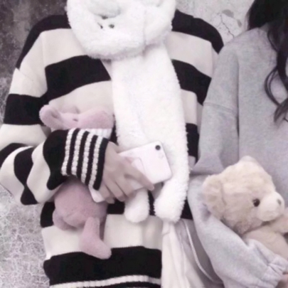 12张高清好看的情侣QQ头像部位图