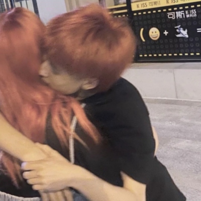 10张真人朦胧感情侣头像上新啦