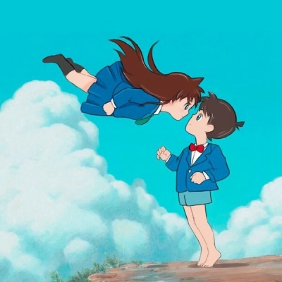 超甜！9组踮脚亲吻的动漫情侣头像