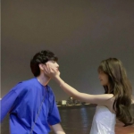 一对两张真人版QQ个性情头 高清好看的22张情侣头像分享