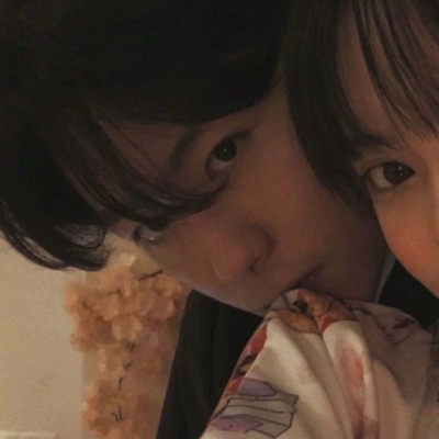 最新耐看ins风情侣头像合集 20张一次看够