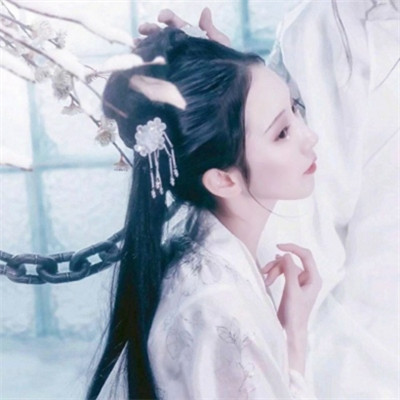 一左一右白衣古风情头！16张高清古风情侣头像合集