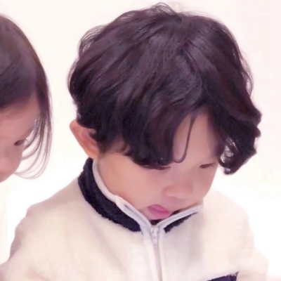 20组可爱萌娃QQ情侣头像 两张分开高清图