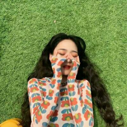 女生情侣QQ头像一人一张！28张高清好看的女女情头合集