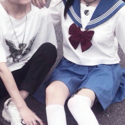 真人版带点小暧昧的情侣头像 高清18张合集