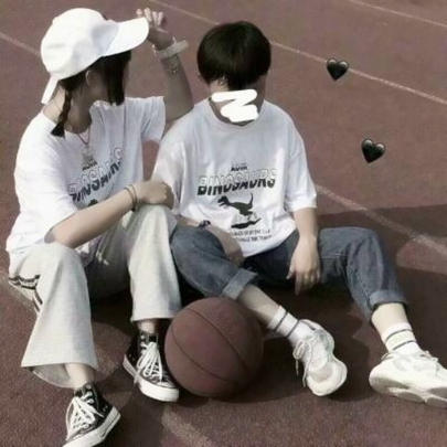 20张高清真人优质情侣头像 直接用不踩雷