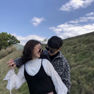 最新双人高清情侣头像来啦！这里整理了16张个性网同款图，都是适合情侣使用的高清素材。