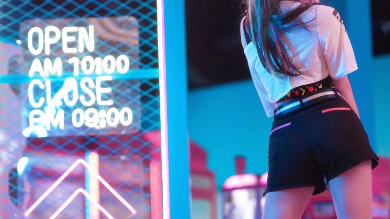 科幻少女白衬衫背影 多款高清动漫壁纸任你选