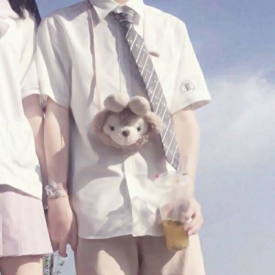 8张高清制服部位情侣头像分享