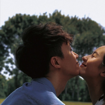 版成熟浪漫双人情侣头像来啦，一共6张