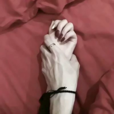 手控党看过来！14组高清恩爱情侣头像，全是氛围感拉满的手部特写