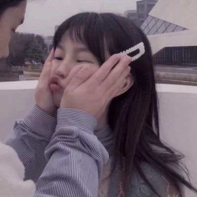 20张复古港风情侣头像 自带温柔甜蜜滤镜