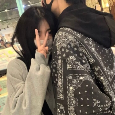 复古风真人双人QQ情侣头像 8组双人两图款