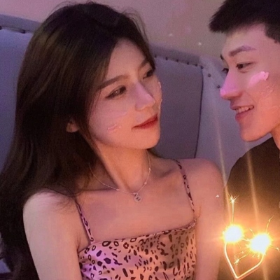 12组超甜真人情侣头像分享