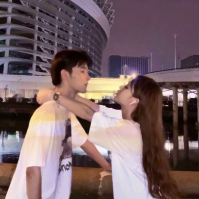 免费下载高清双人QQ情侣头像 12套大全合集