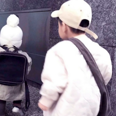 软萌暴击！28组可爱萌娃情侣头像 一对两张高清图