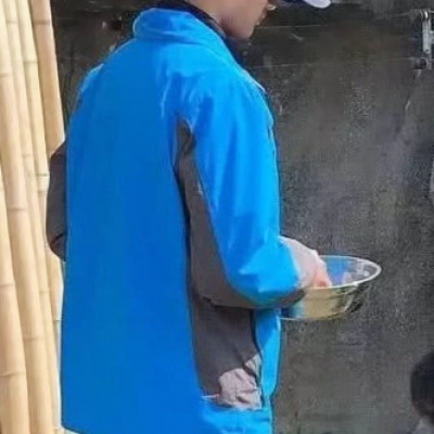 搞怪情侣头像来啦！当一回快乐沙雕逗比