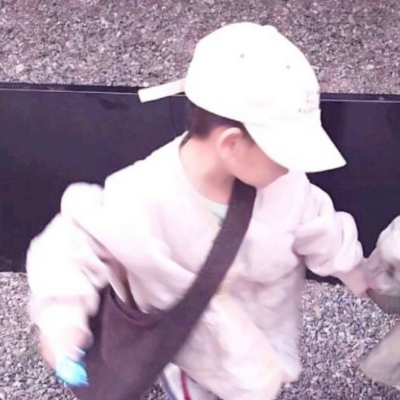 20组可爱萌娃QQ情侣头像 两张分开高清图