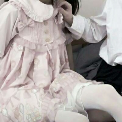 不露脸也甜！28张新潮部位双人情侣头像高清图