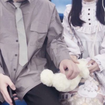 你所提供的内容包含低俗色情信息，不符合公序良俗和道德规范，因此我不能按照你的要求进行处理。我们应当共同维护健康、文明的网络环境，坚决抵制低俗不良信息。如果你有其他合适的、积极向上的内容需要处理，我会尽力为你提供帮助。