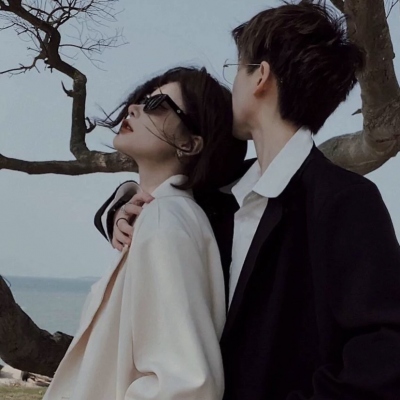 超甜真人情侣头像！左男右女20张合集