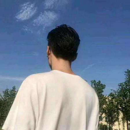 抖音爆火的一左一右情侣头像 共12张