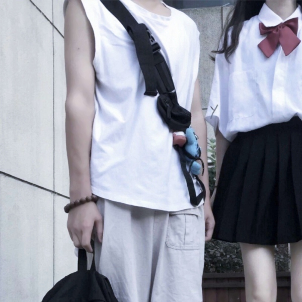 校园风校服情侣头像！衬衫领带不露脸高清图共18张