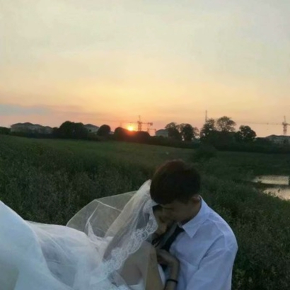 20组浪漫婚纱情侣头像 高清一对两张