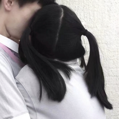 26张不露脸正身双人真人情侣头像 高清素材合集