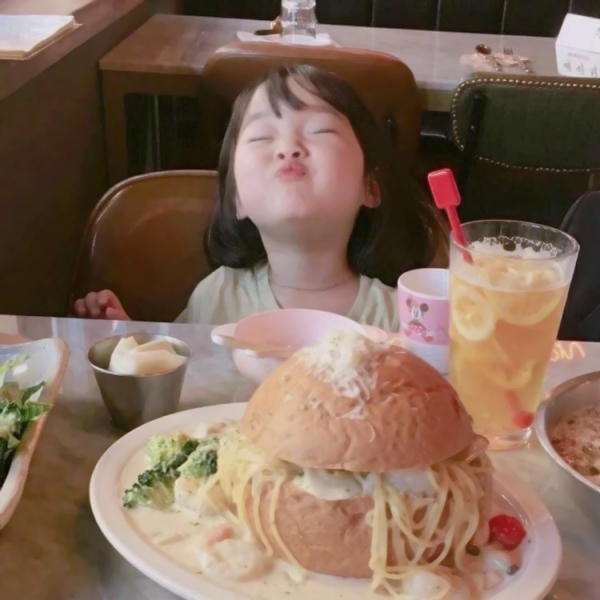 四组超萌韩国萌娃情侣头像 一对两张共8张