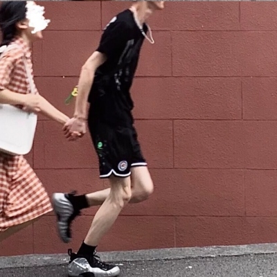 12组超甜真人情侣头像分享