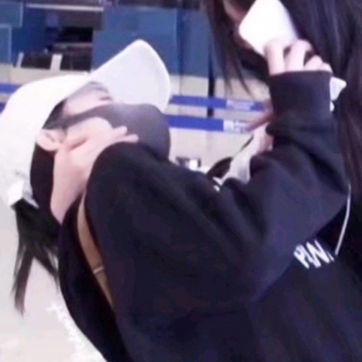 30张真人甜系情侣头像！高清网图直接抱走