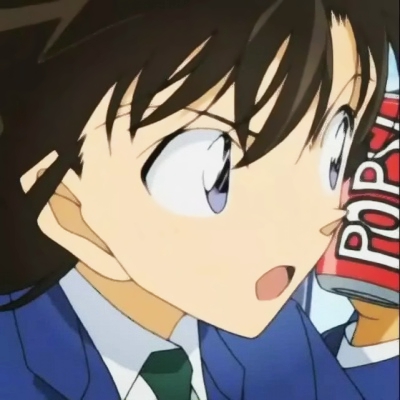 26组高清漫画情侣头像 男女各一张一人一半