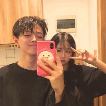 12张真人成熟风超甜情侣头像 高清无水印可直接用