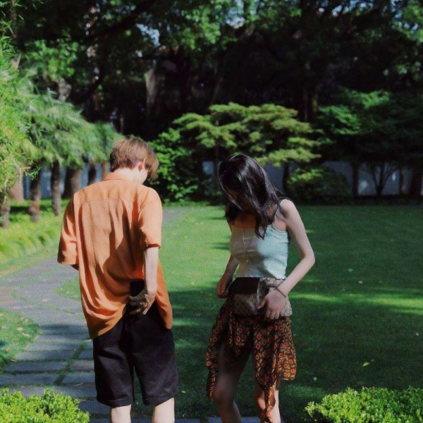 超好看的真人情侣头像！一左一右两张一人一半超清图合集