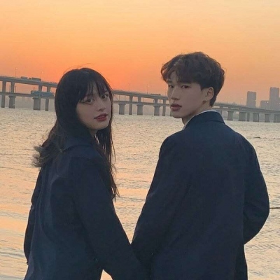 14张超有氛围感的真人夕阳情侣头像