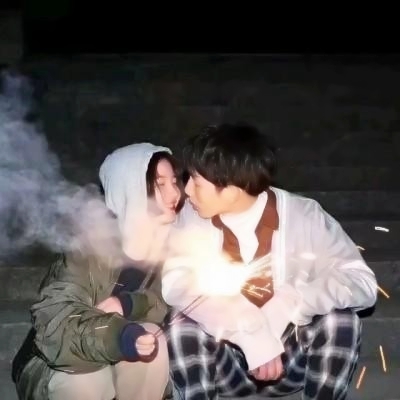 超甜！12张清新氛围感情侣QQ头像 满屏都是幸福甜度