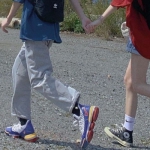 一对两张！半身不露脸牵手情侣头像合集来了