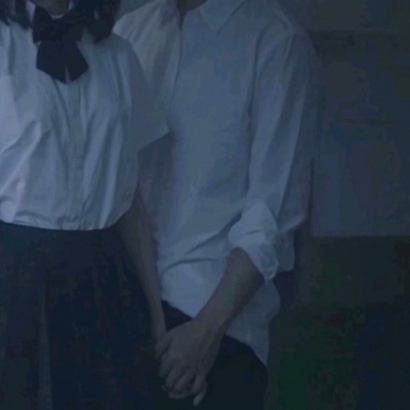 丧系情侣头像合集！18张高清伤感真人男女配对图