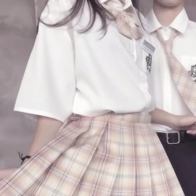 16张高清潮感QQ情侣下半身头像 个性党速存