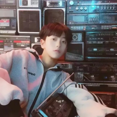 抖音真人情侣头像一对两张 高清好看的抖音情头合集（18张）