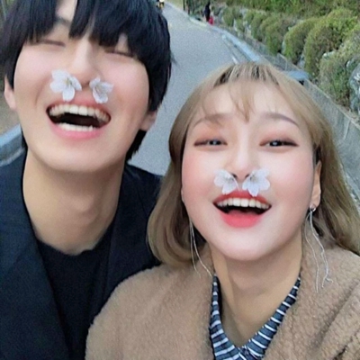 双人甜蜜情侣头像高清大图 共18张