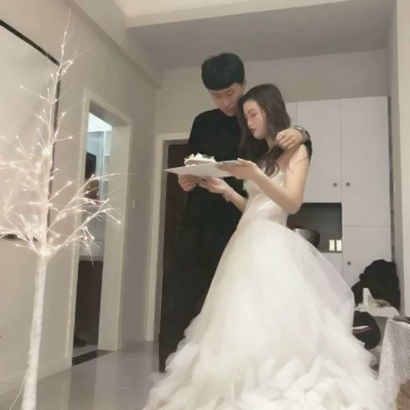 20组浪漫婚纱情侣头像 高清一对两张