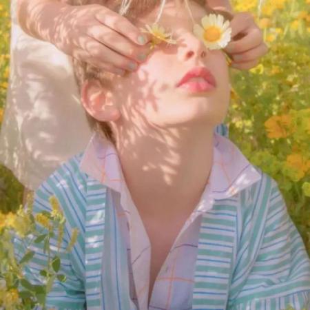 真人版一左一右情侣头像 共16张高清图