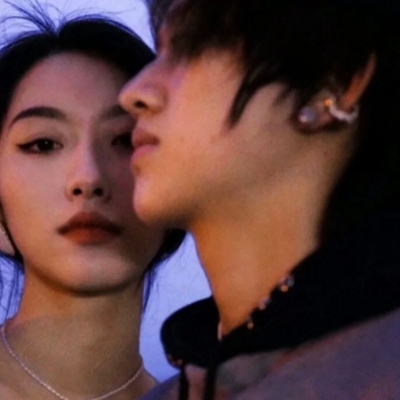 版成熟浪漫双人情侣头像来啦，一共6张